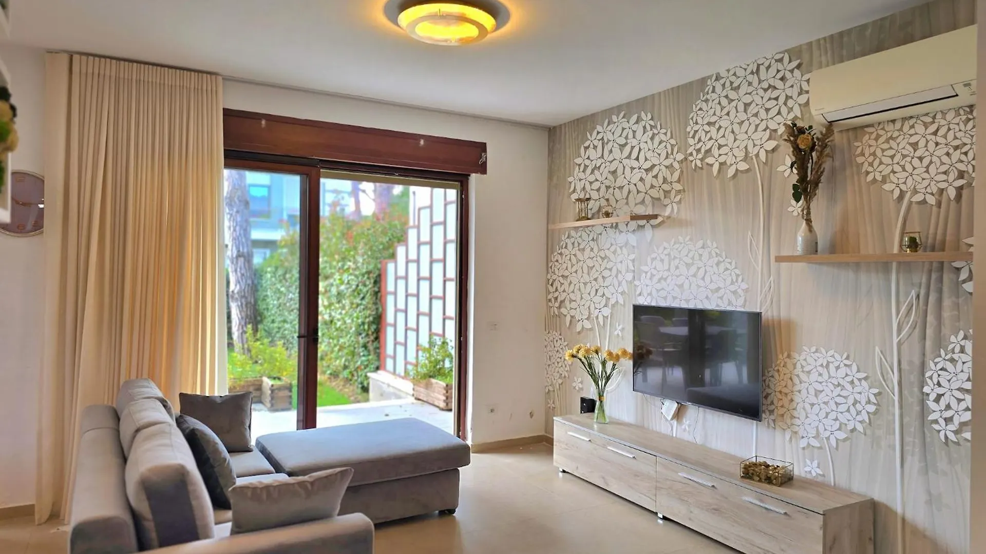 Secure & Stylish Villa In Gjiri I Lalzit Plazhi San Pietro