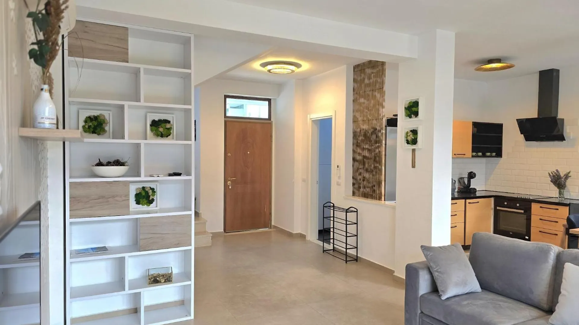Secure & Stylish Villa In Gjiri I Lalzit Plazhi San Pietro